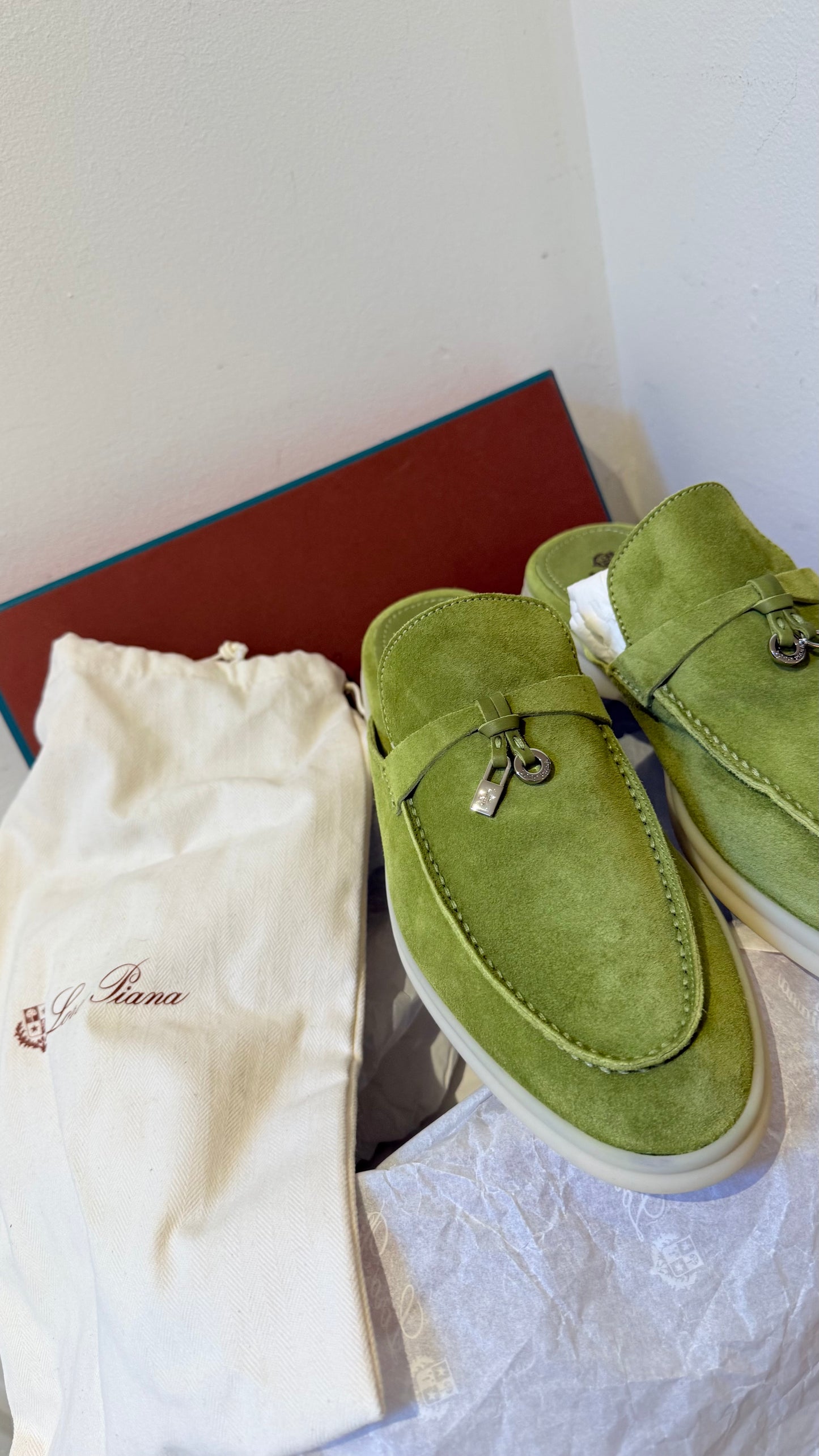 Loro Piana green open summer charm walk 39.5