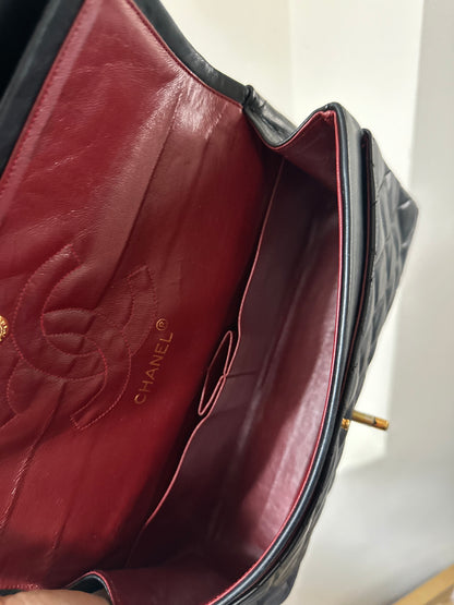 Chanel medium classic flap vintage