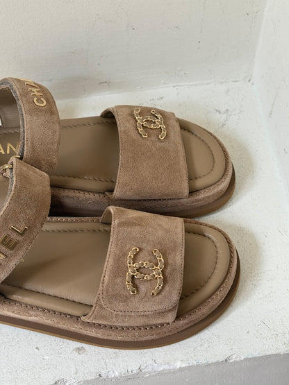 Chanel beige sandals size 40.5