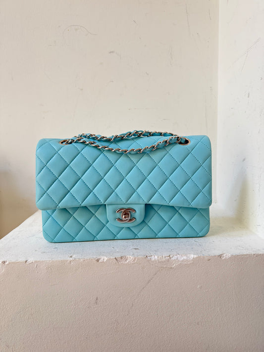 Chanel medium Tiffany flapbag 2020