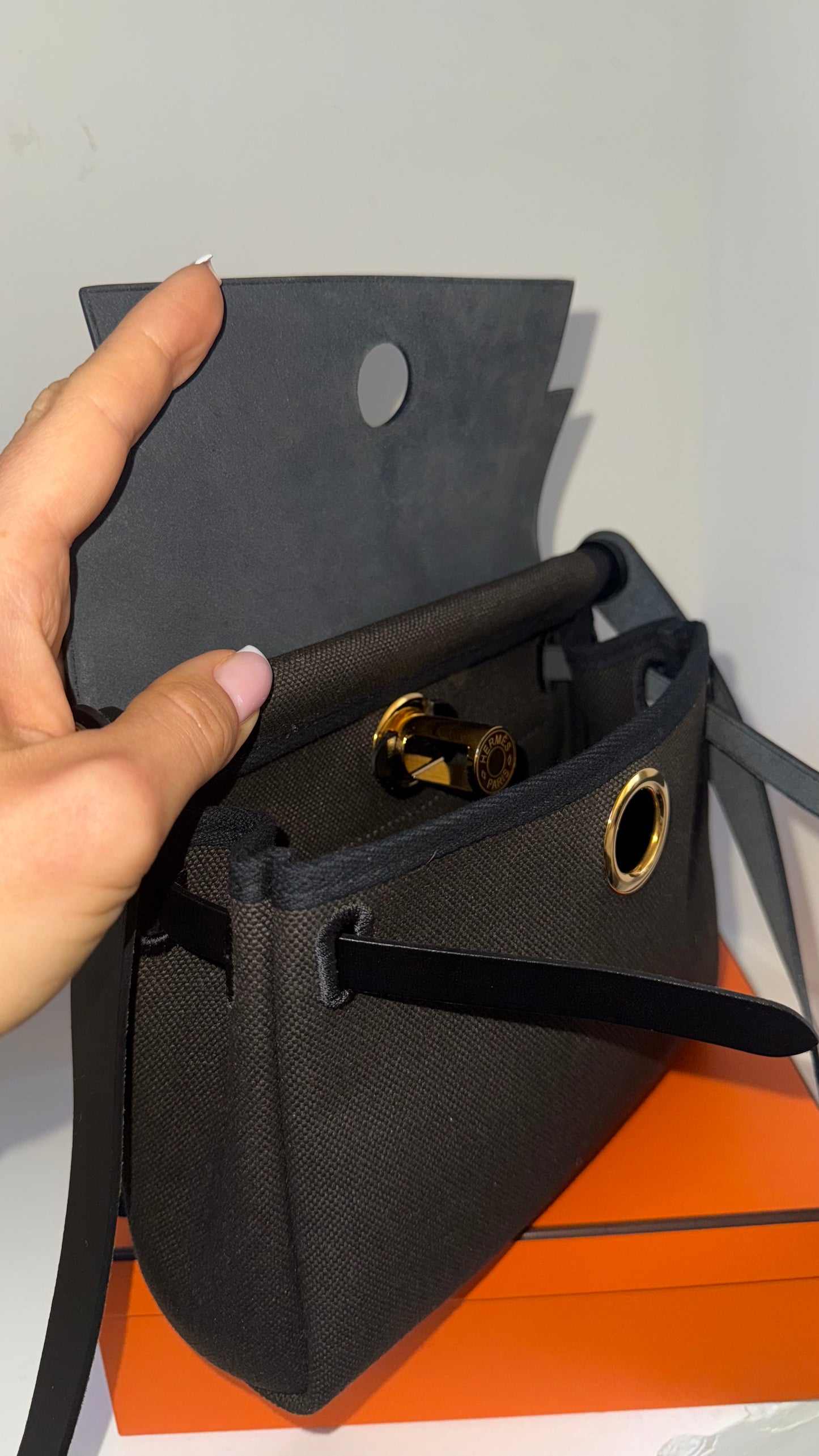 Hermes mini herbag brown / black new