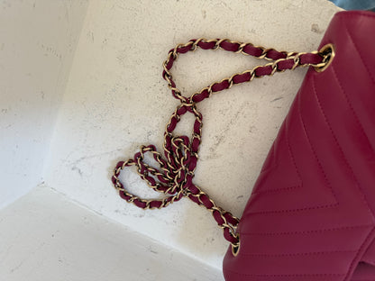 Chanel v-stitch small classic flap 2019