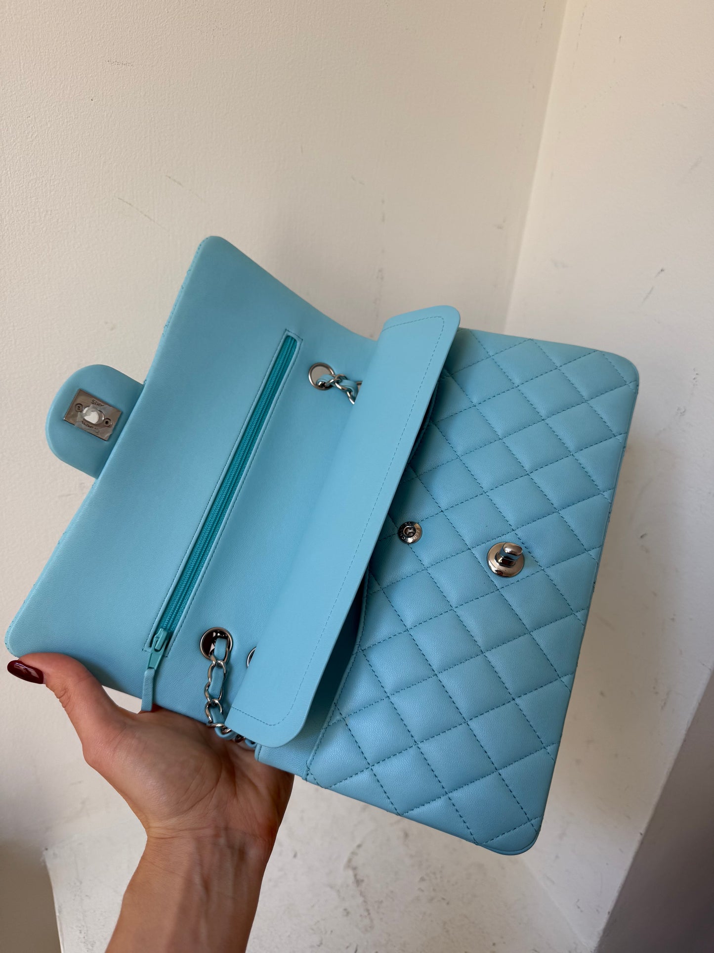 Chanel medium Tiffany flapbag 2020