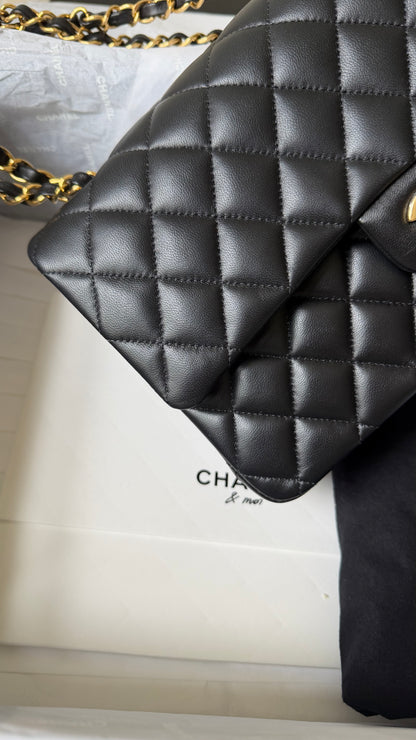 Chanel 2025 black medium lambskin classic flapbag