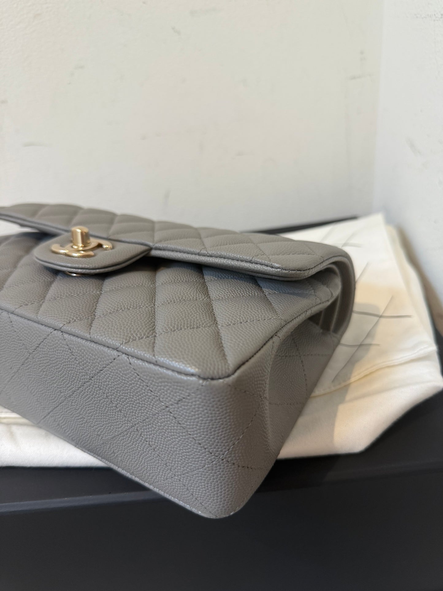 Chanel small caviar grey 2022 full set incl invoice