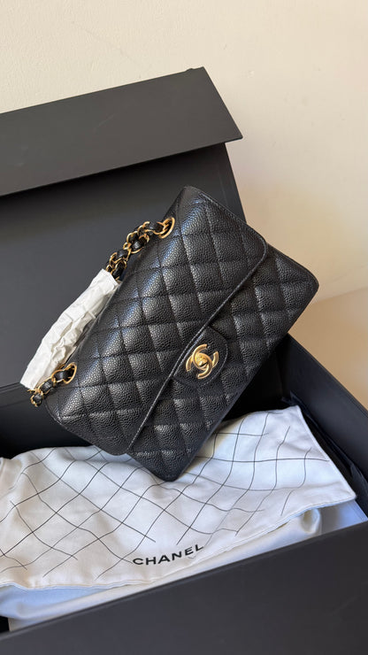 Chanel classic flapbag small caviar new with receipt - 2024