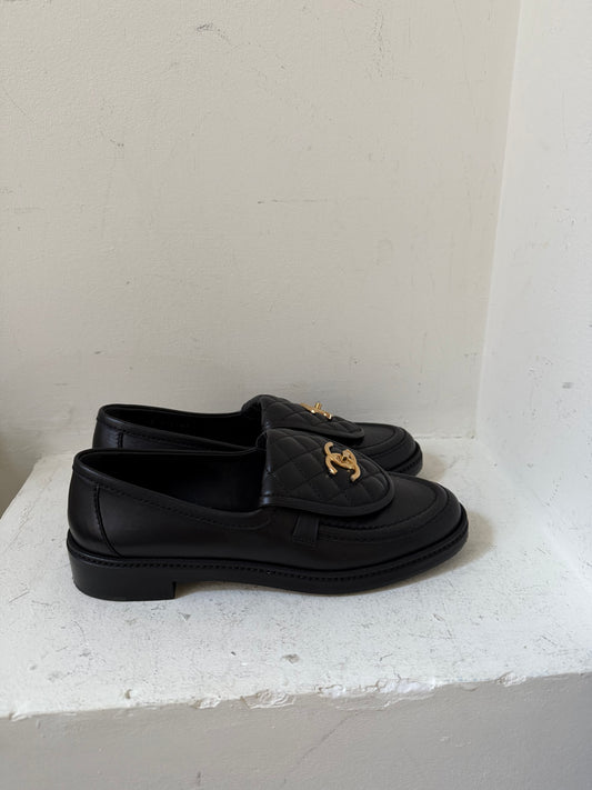 Chanel moccasin 39C in black