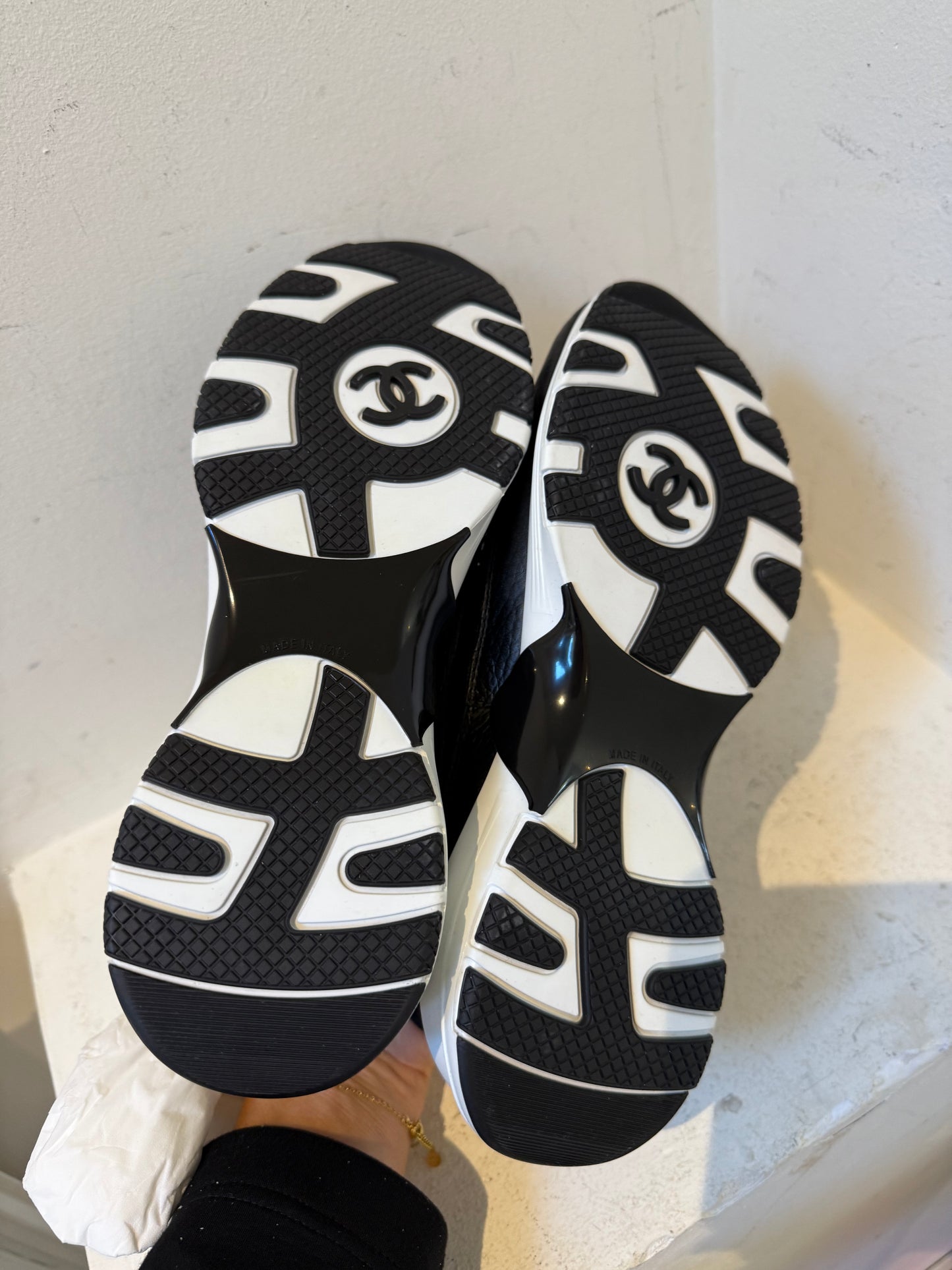 Chanel black sneakers 37.5