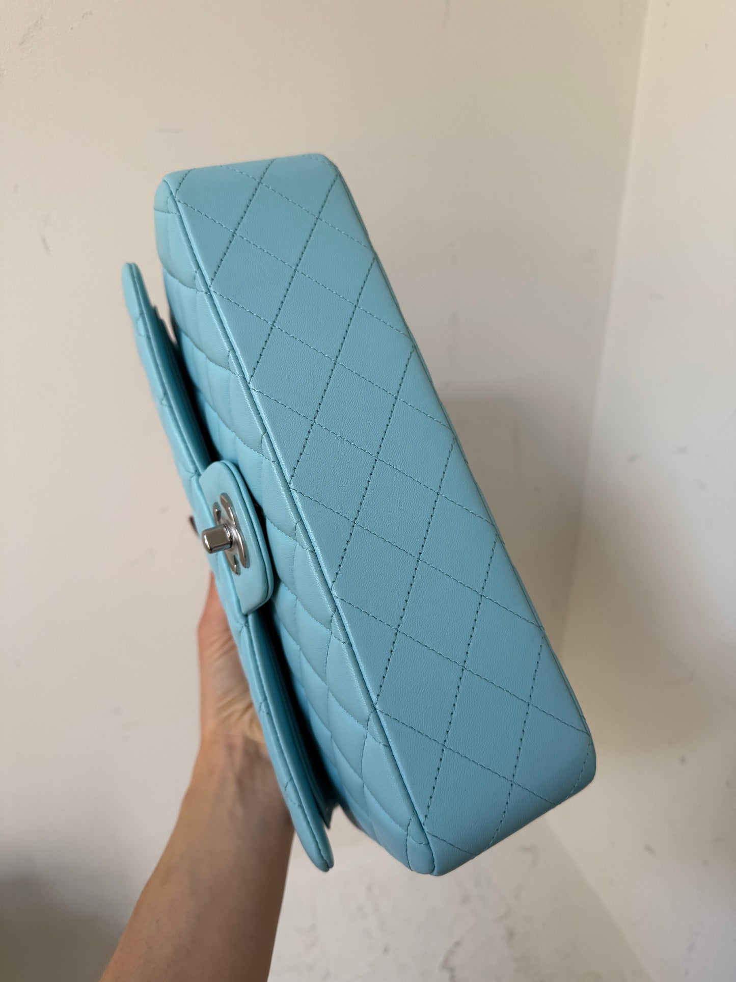 Chanel medium Tiffany flapbag 2020