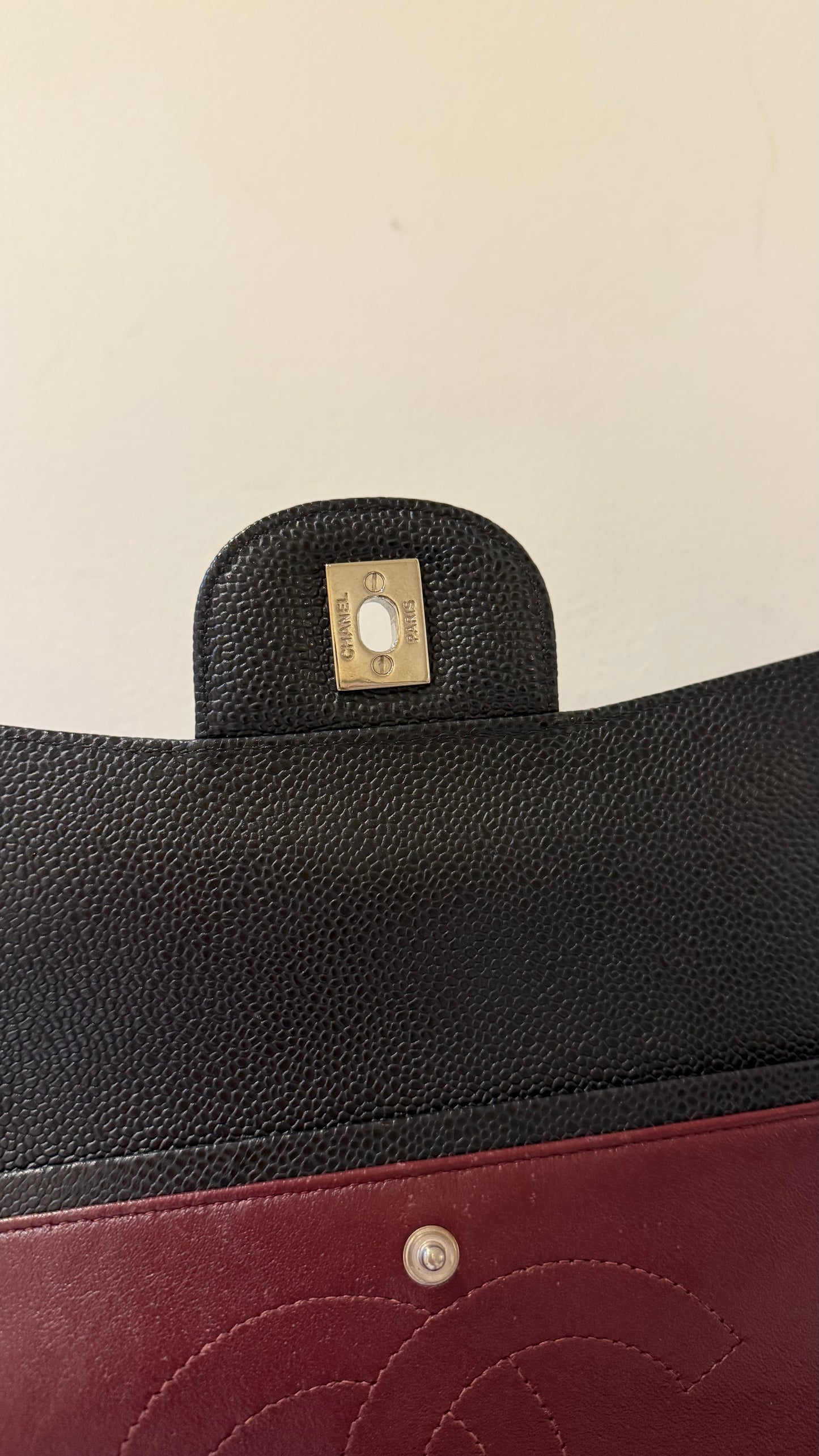 Chanel maxi flap caviar 15 series