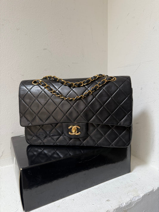 Chanel medium lambskin vintage flap 1 series (1989-1991)