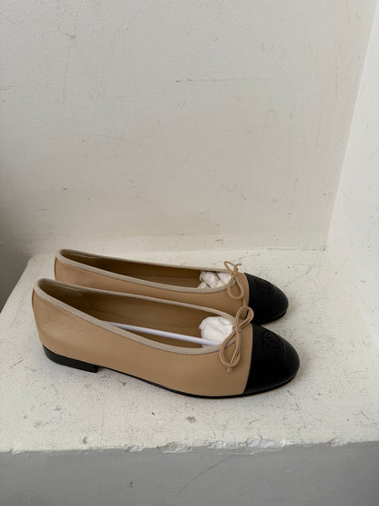 Chanel ballerina 38 new pair
