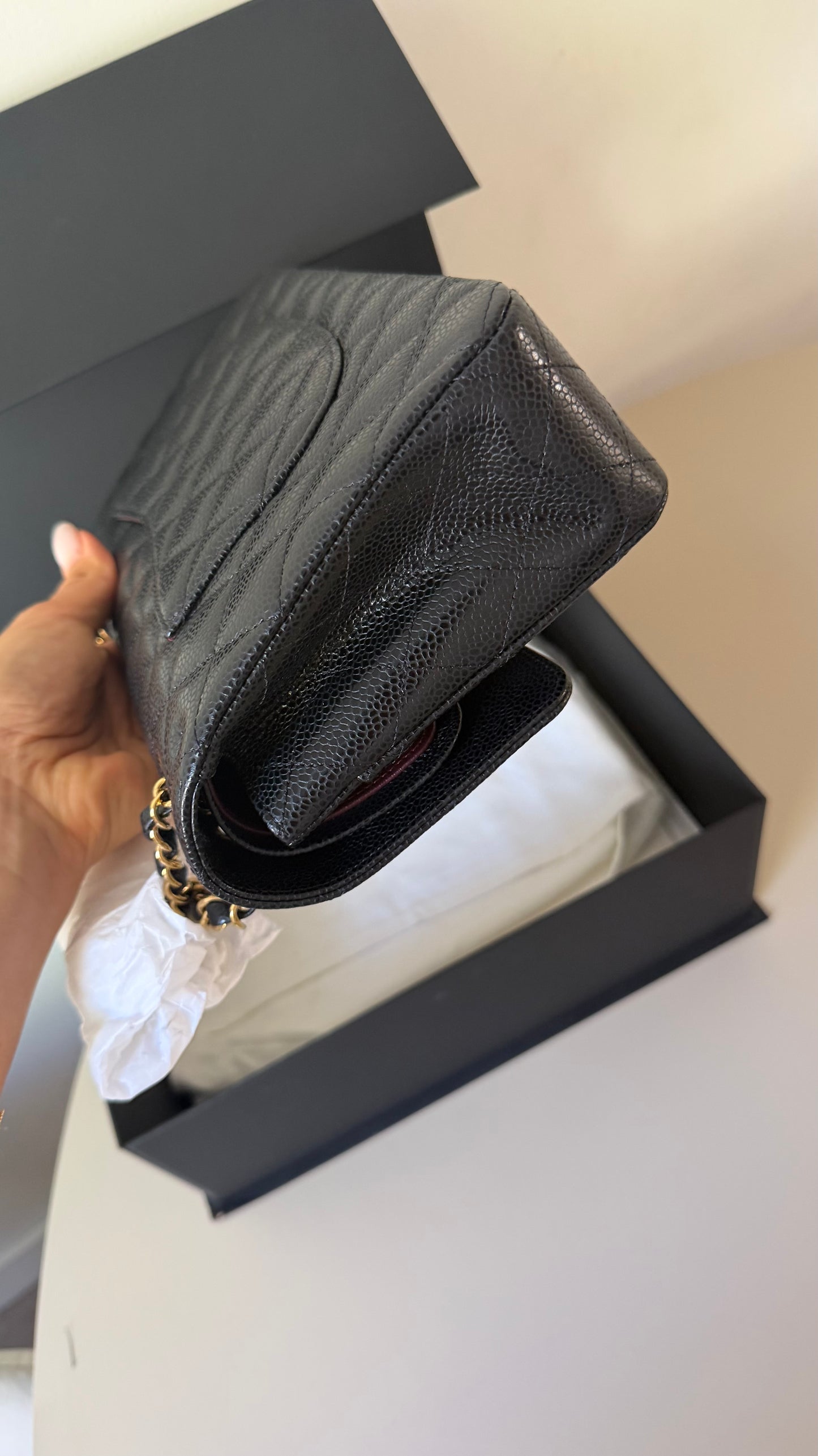 Chanel medium caviar classic flapbag with chip - new