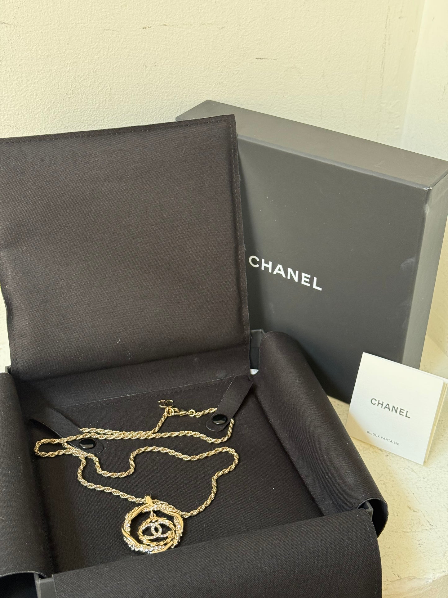 Chanel necklace 2024