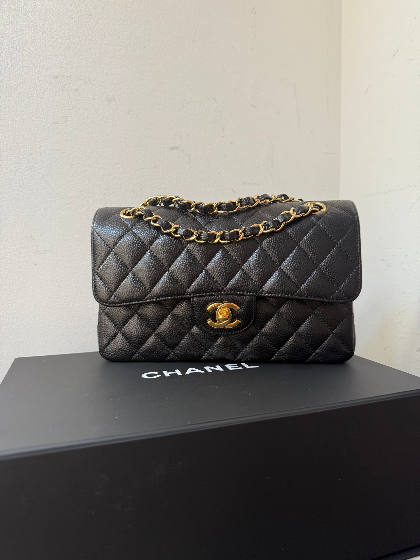 Chanel caviar classic flap 26 series