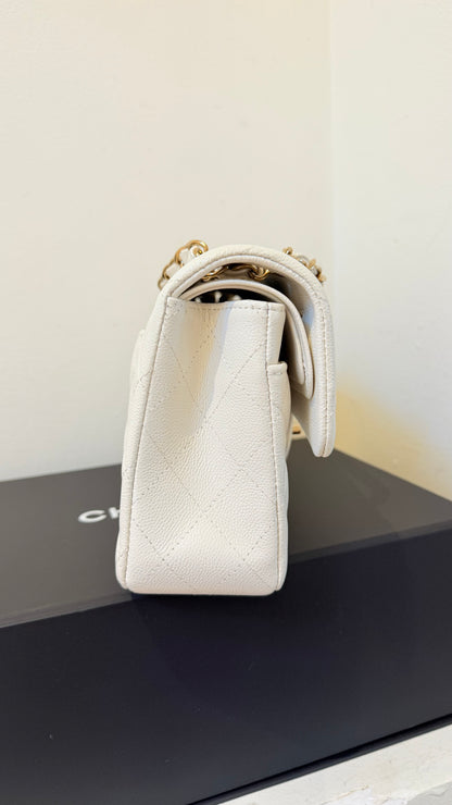 Chanel small white caviar double flapbag chip like new