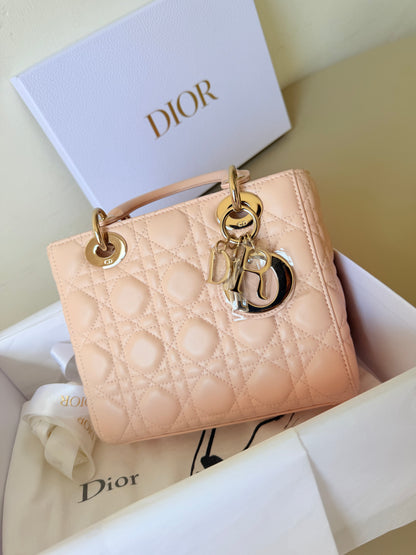 Small baby pink lady dior new condition