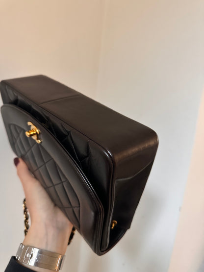 Chanel chocolate vintage Diana