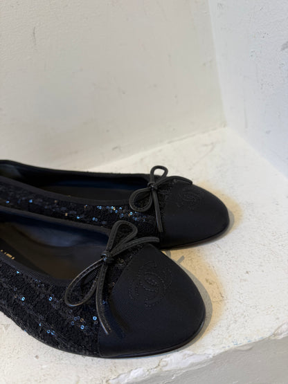 Chanel black ballerina size 38.5