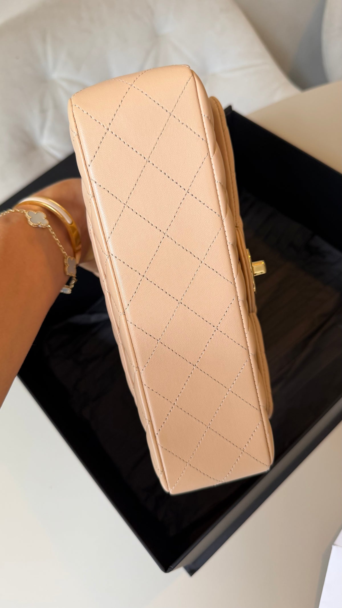 Small beige lambskin flapbag full set invoice 2020