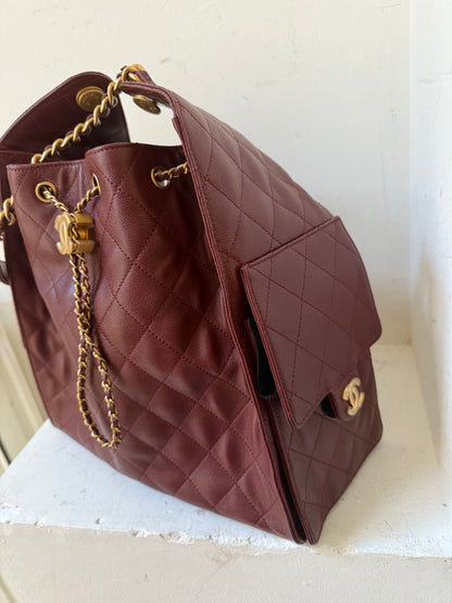 Chanel caviar medium red 25 handbag
