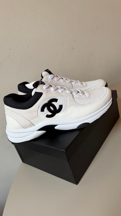 Chanel sneakers white panda size 42