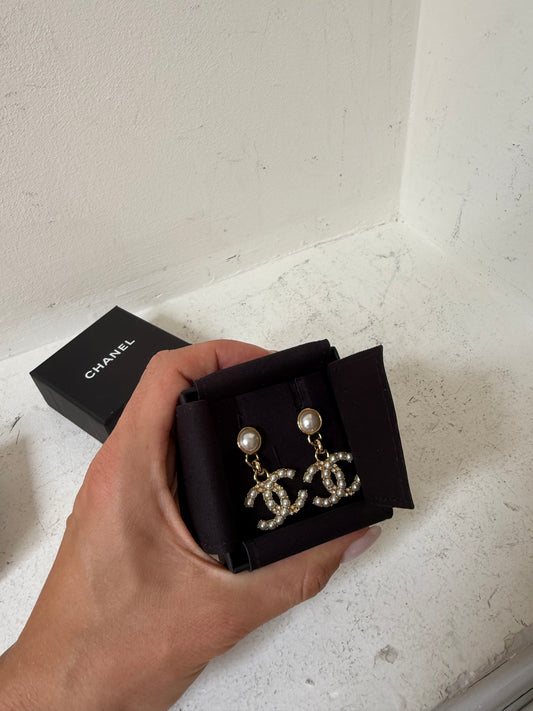 Chanel earrings full set new