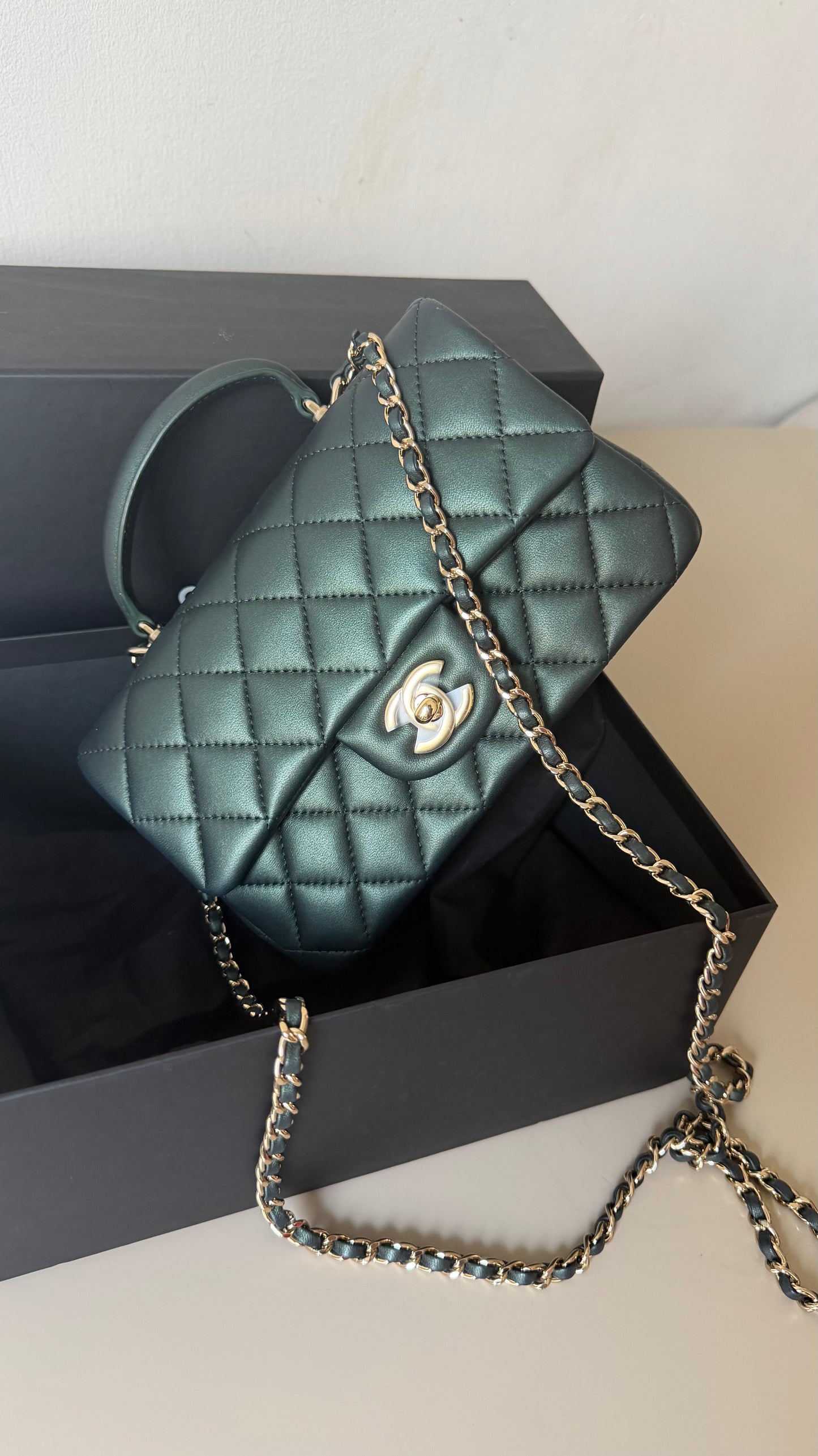 Chanel mini Iridiscent green top handle
