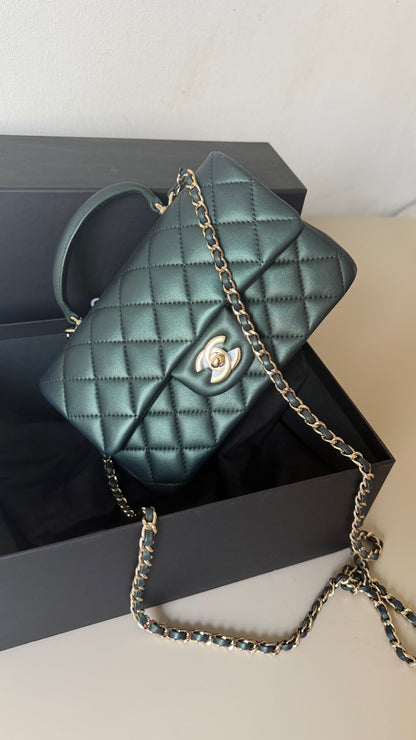 Chanel mini Iridiscent green top handle