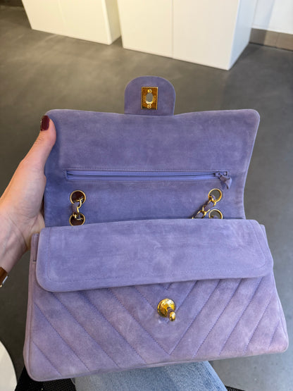Chanel lila suède flapbag medium 2-series