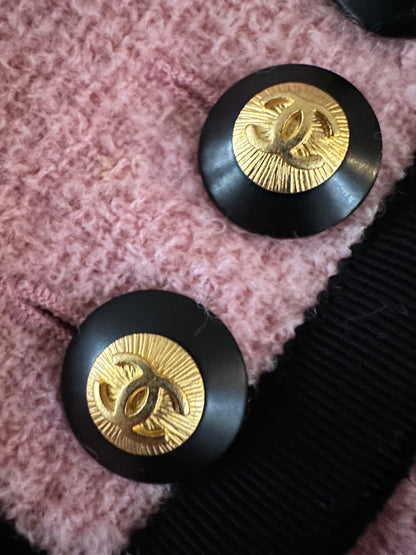 Chanel pink ‘90 vintage tweed jacket