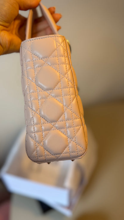 Small baby pink lady dior new condition
