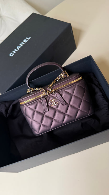 Chanel burgundy vanity case - new - dustbag box
