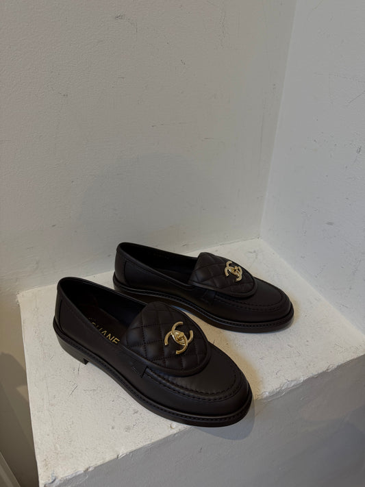 Chanel new dark brown mocassin 39.5