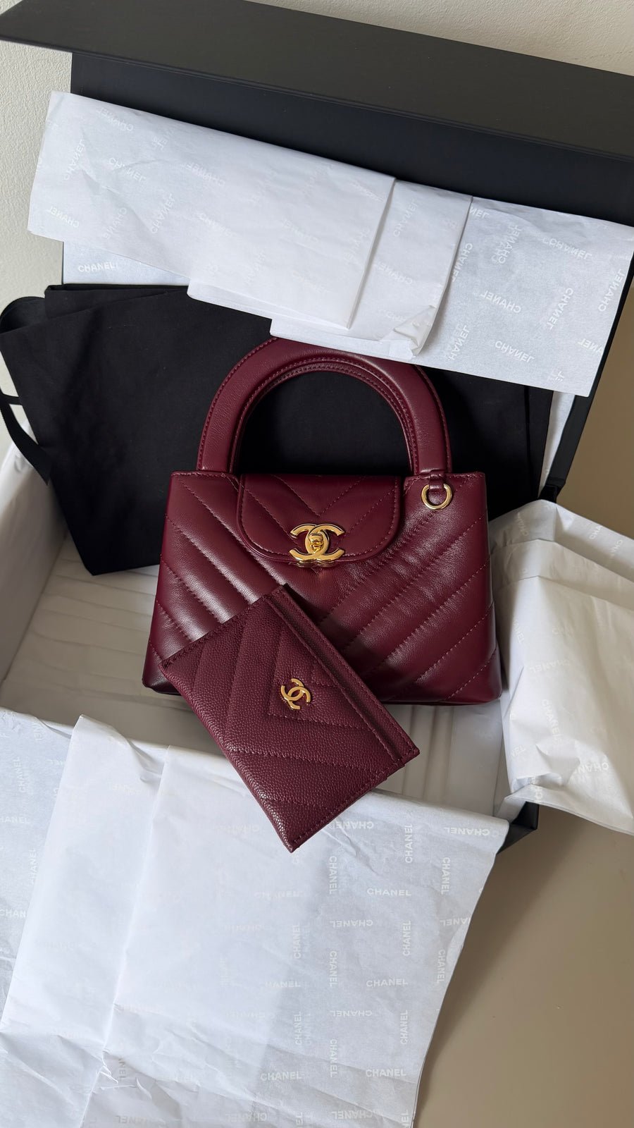Cardholder chevron caviar burgundy