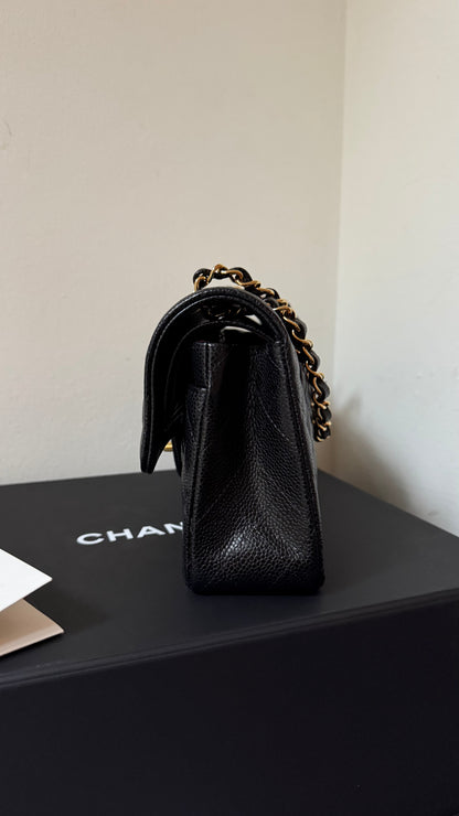 Small 2022 caviar double flap