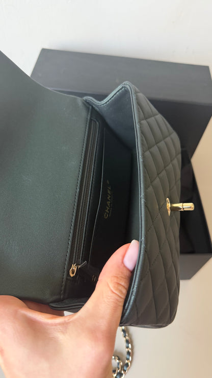 Chanel mini Iridiscent green top handle