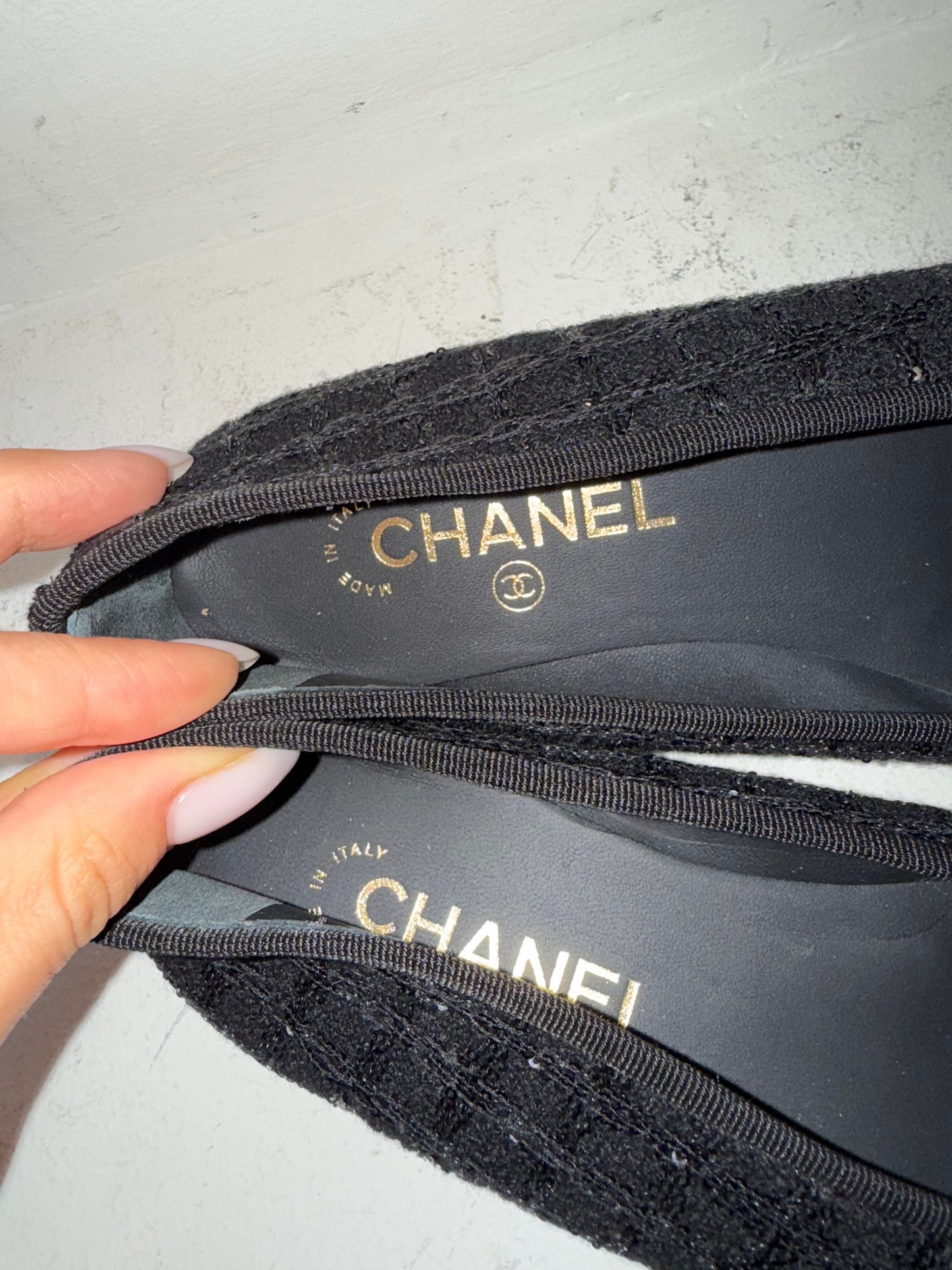 Chanel black ballerina size 38.5