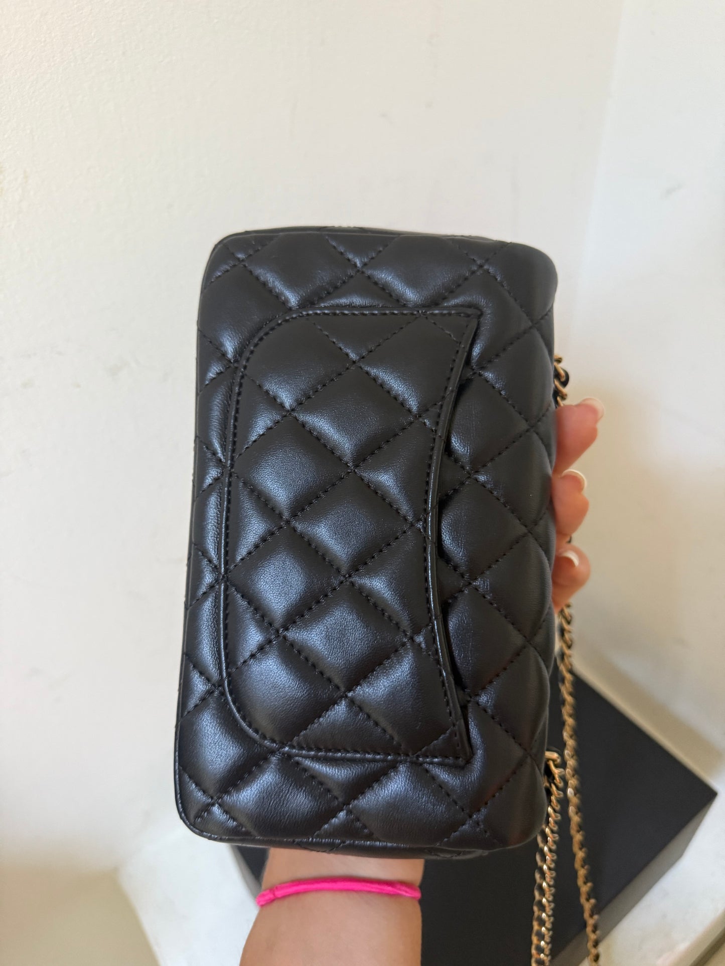 Chanel black lambskin mini 2024