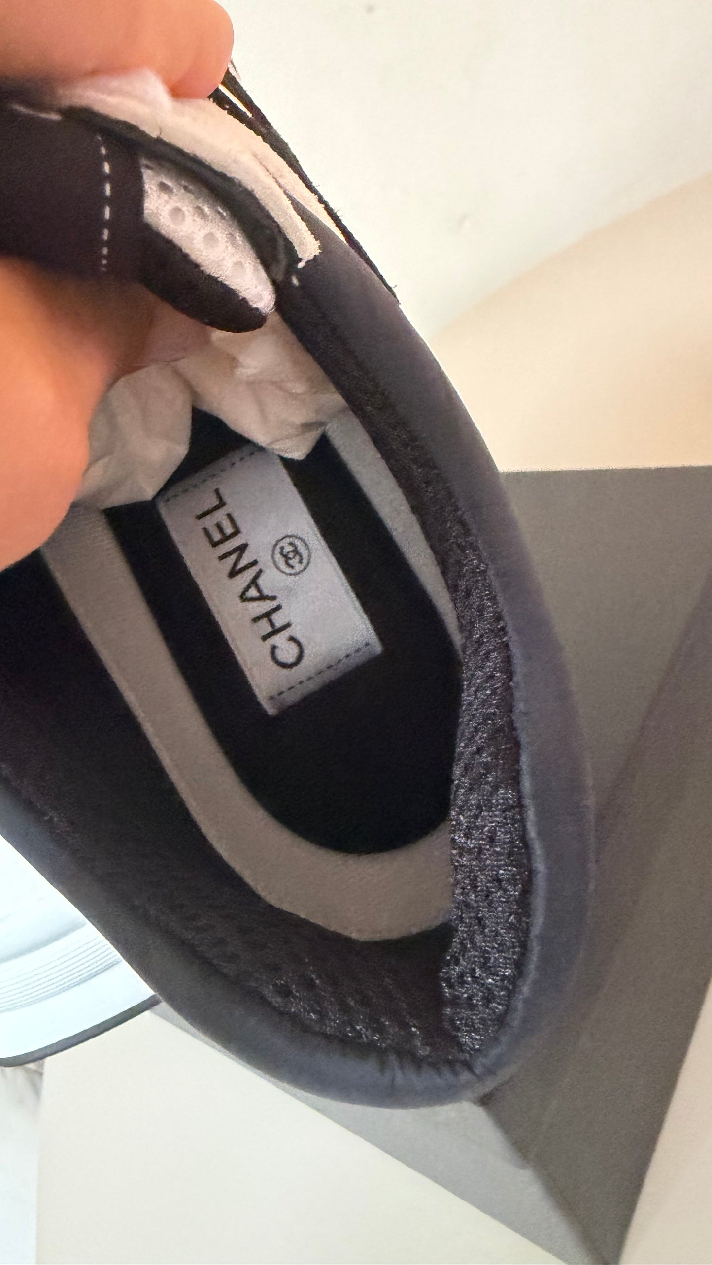 Chanel sneakers white panda size 42