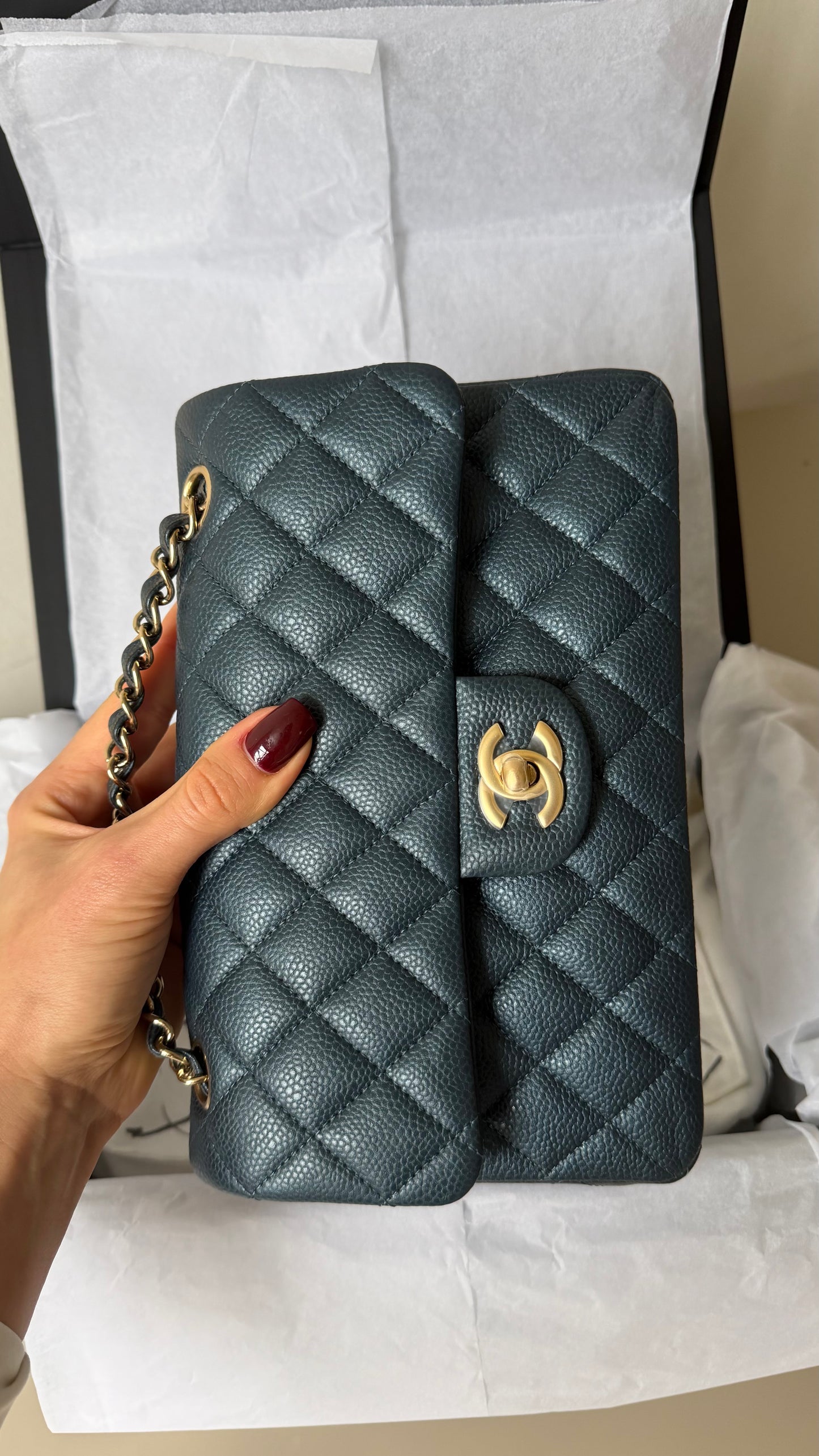 Chanel small caviar classic flap Iridiscent dark blue