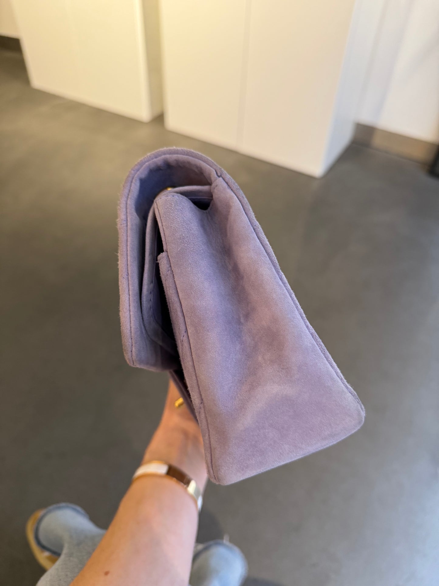 Chanel lila suède flapbag medium 2-series