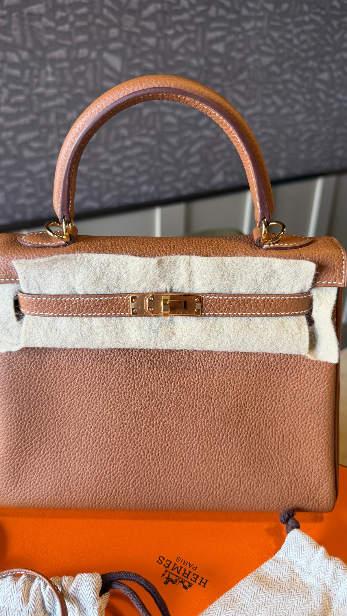 Kelly gold Togo leather gold hardware stamp Y - full set invoice