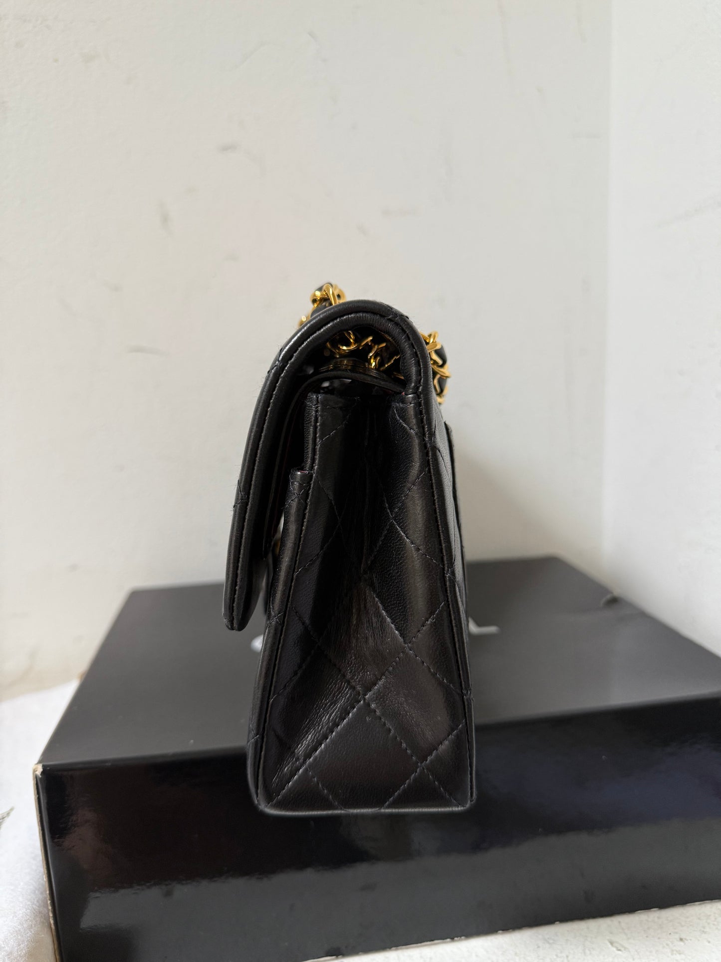 Chanel small classic flap 2 series (1991-1994) box, dustbag, card