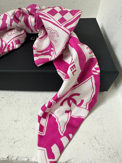 Chanel scrunchie with bow tie new