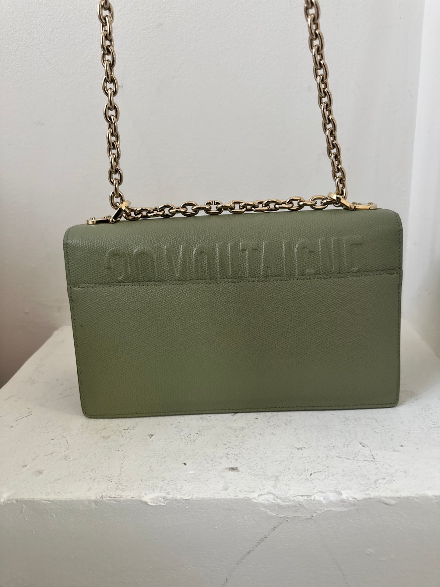 Dior 30 Montaigne in Jade color