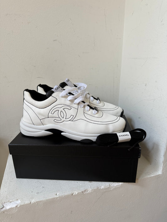 Chanel white sneakers size 40