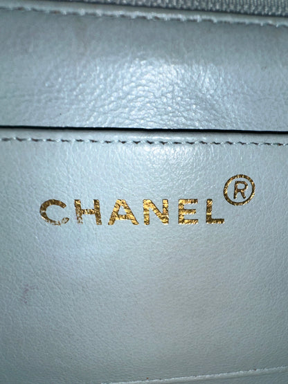 Pre-Owned Chanel Small Diana Bag – Light Blue Quilted Lambskin (1991–1994) | Vintage Classic