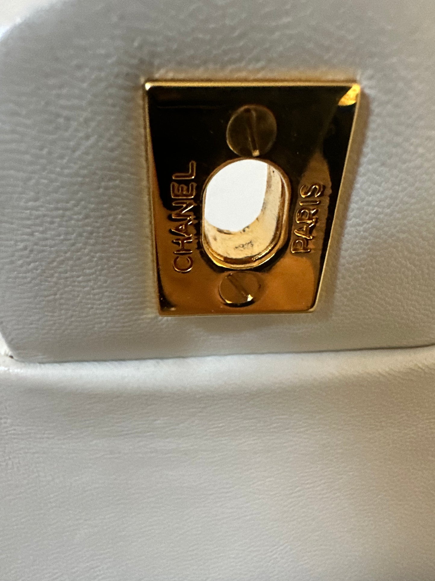 Chanel ecru medium classic flap vintage