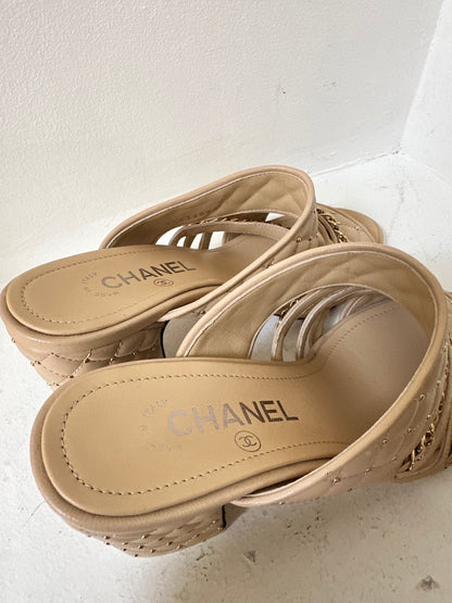 Chanel beige heels size 39.5 new